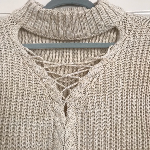 Cream colored Long-sleeve Sweater - Picture 3 of 5